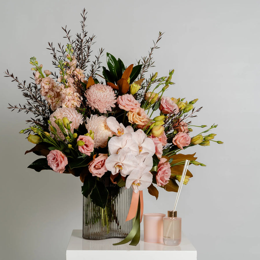 Peach Perfection (Vase Included)