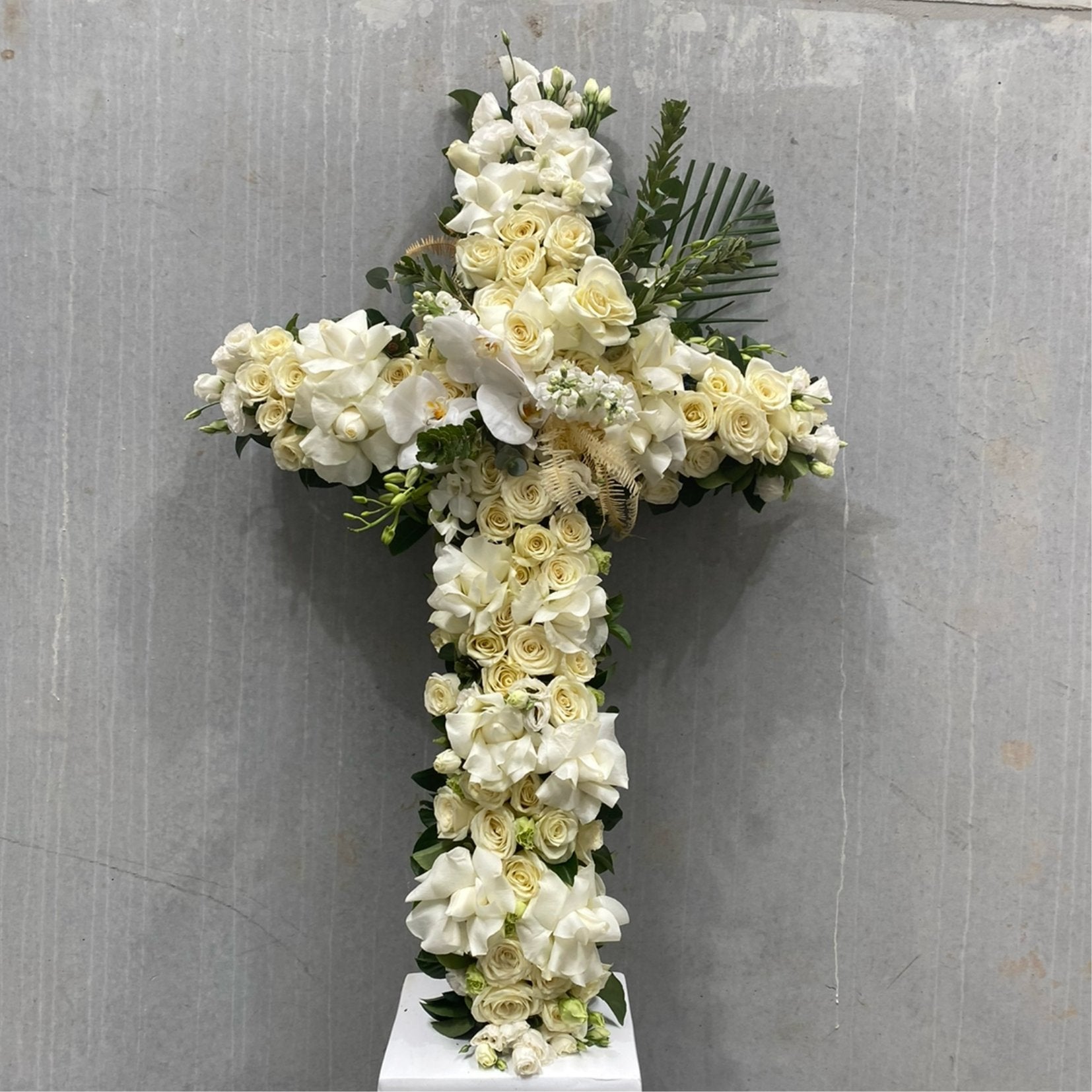 Sympathy and Funeral Flowers - Show Your Support and Care – ROSE & CO