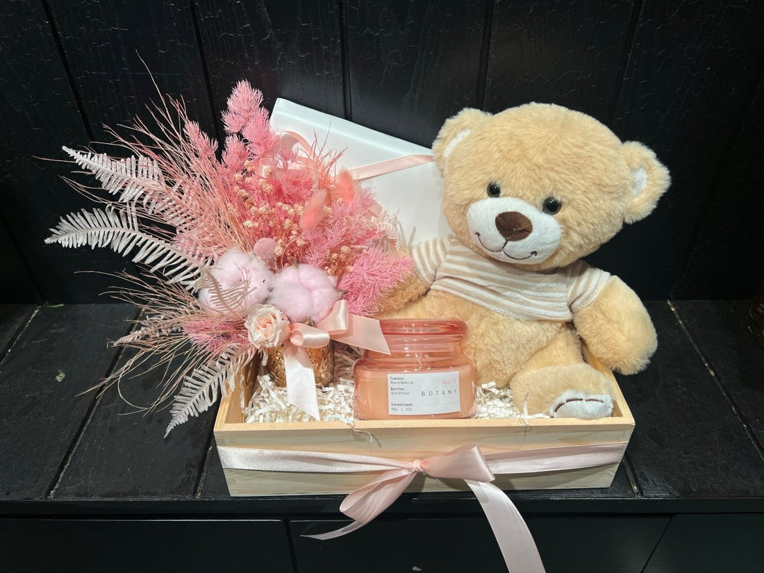 Baby Pink Hamper - ROSE &amp; CO