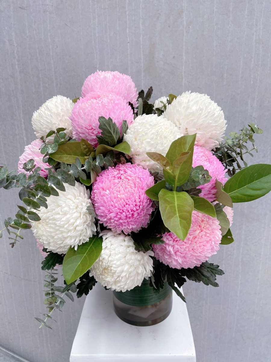 Mothers Day Chrysanthemum Vase - ROSE &amp; CO