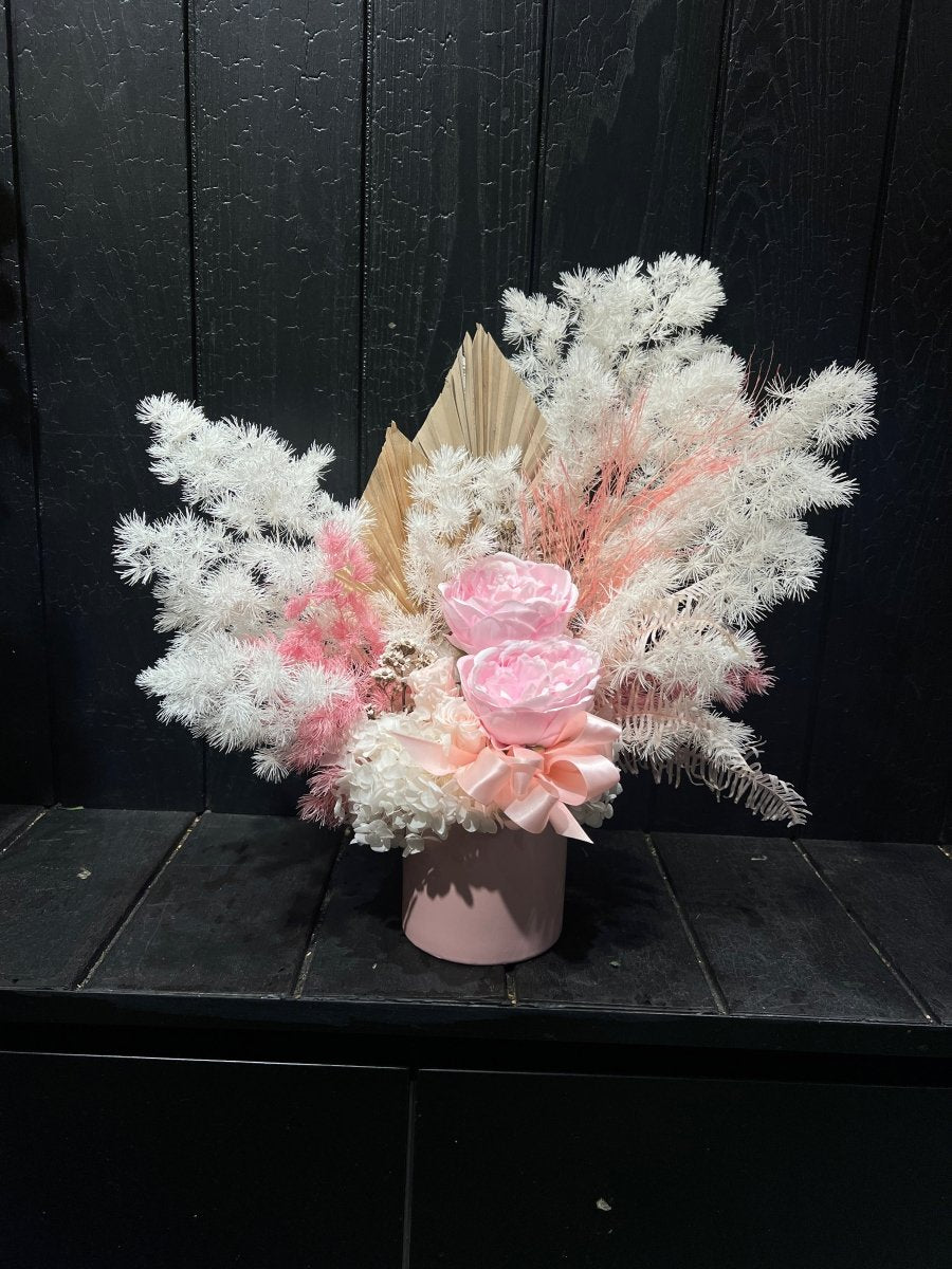 Pink Dream Preserved - ROSE &amp; CO