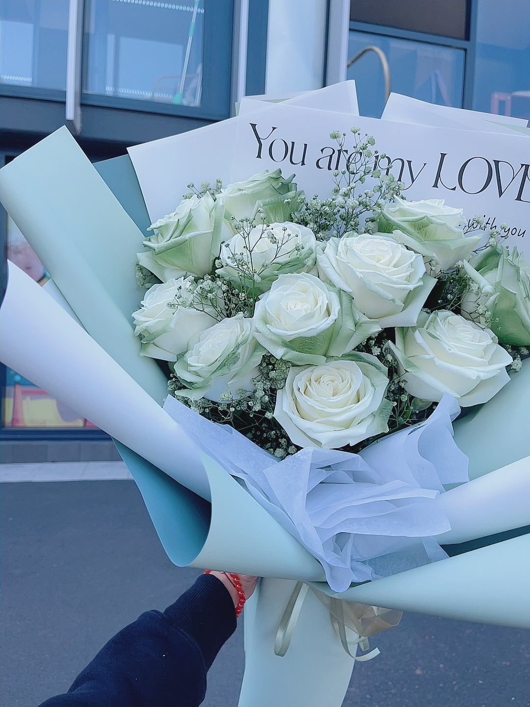 Roses Mix Baby’s Breath