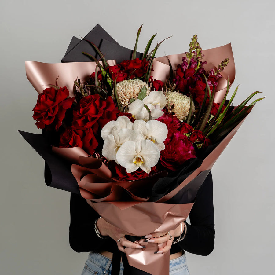 Scarlet Romance