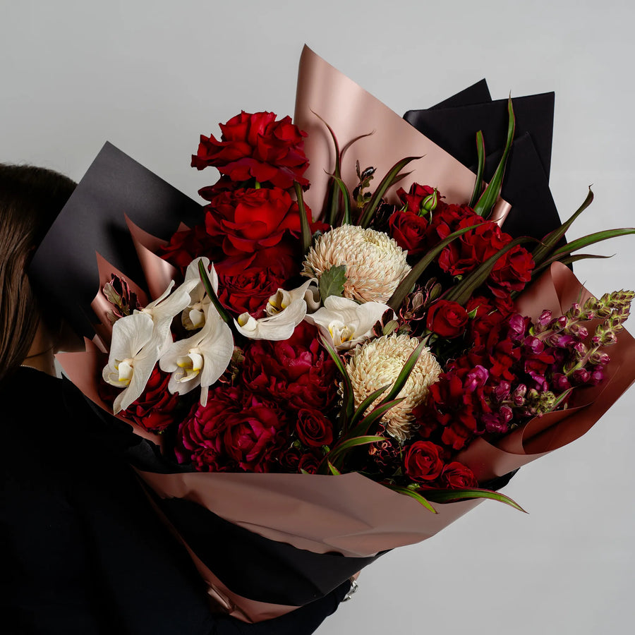 Scarlet Romance
