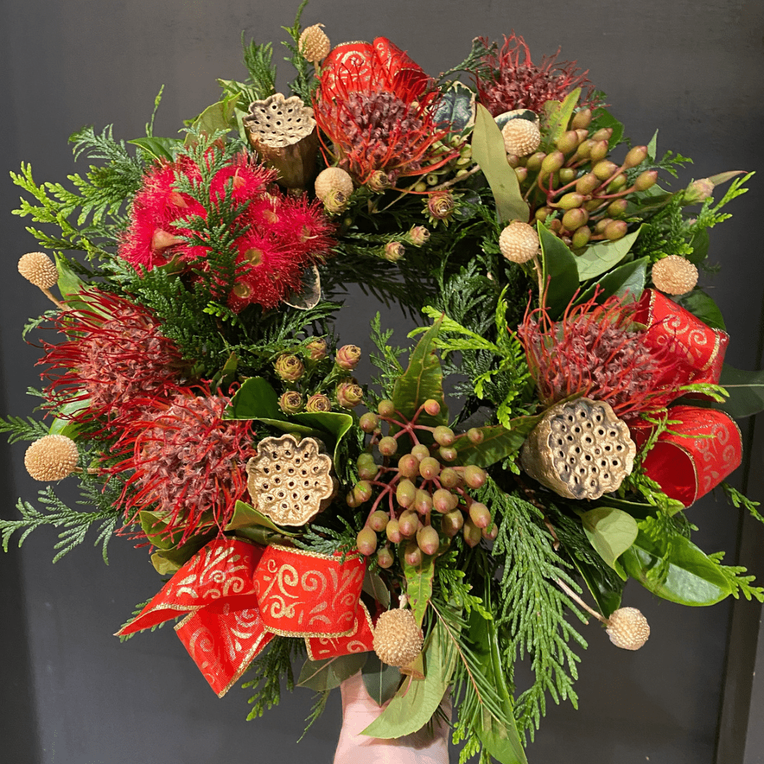 Christmas Fresh Flower Wreath - ROSE &amp; CO