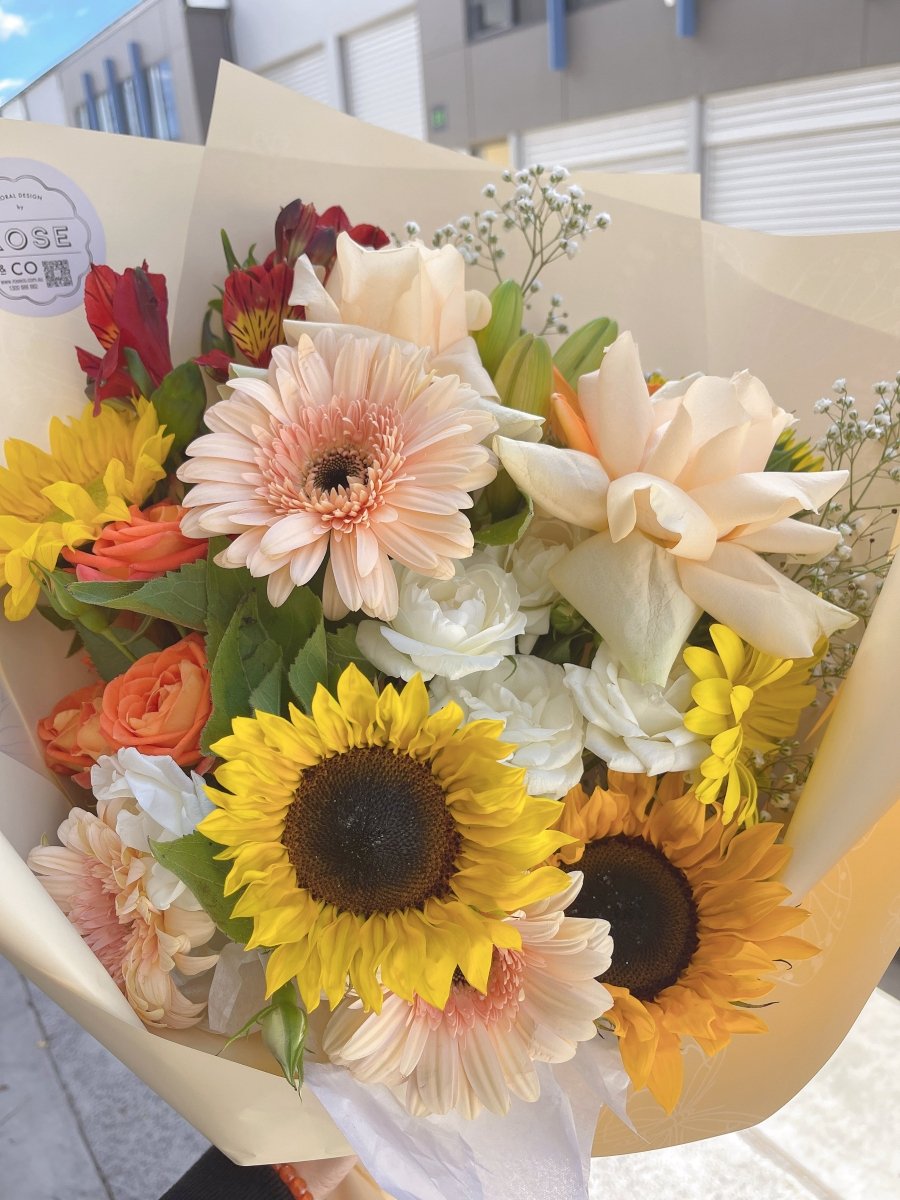 Graduation Bouquet (3) - ROSE &amp; CO