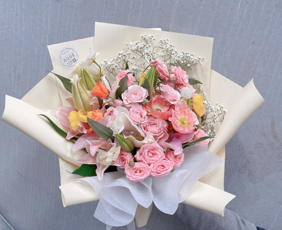 Graduation Bouquet (5) - ROSE &amp; CO