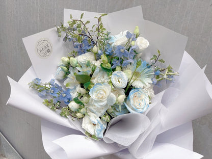 Graduation Bouquet (6) - ROSE &amp; CO