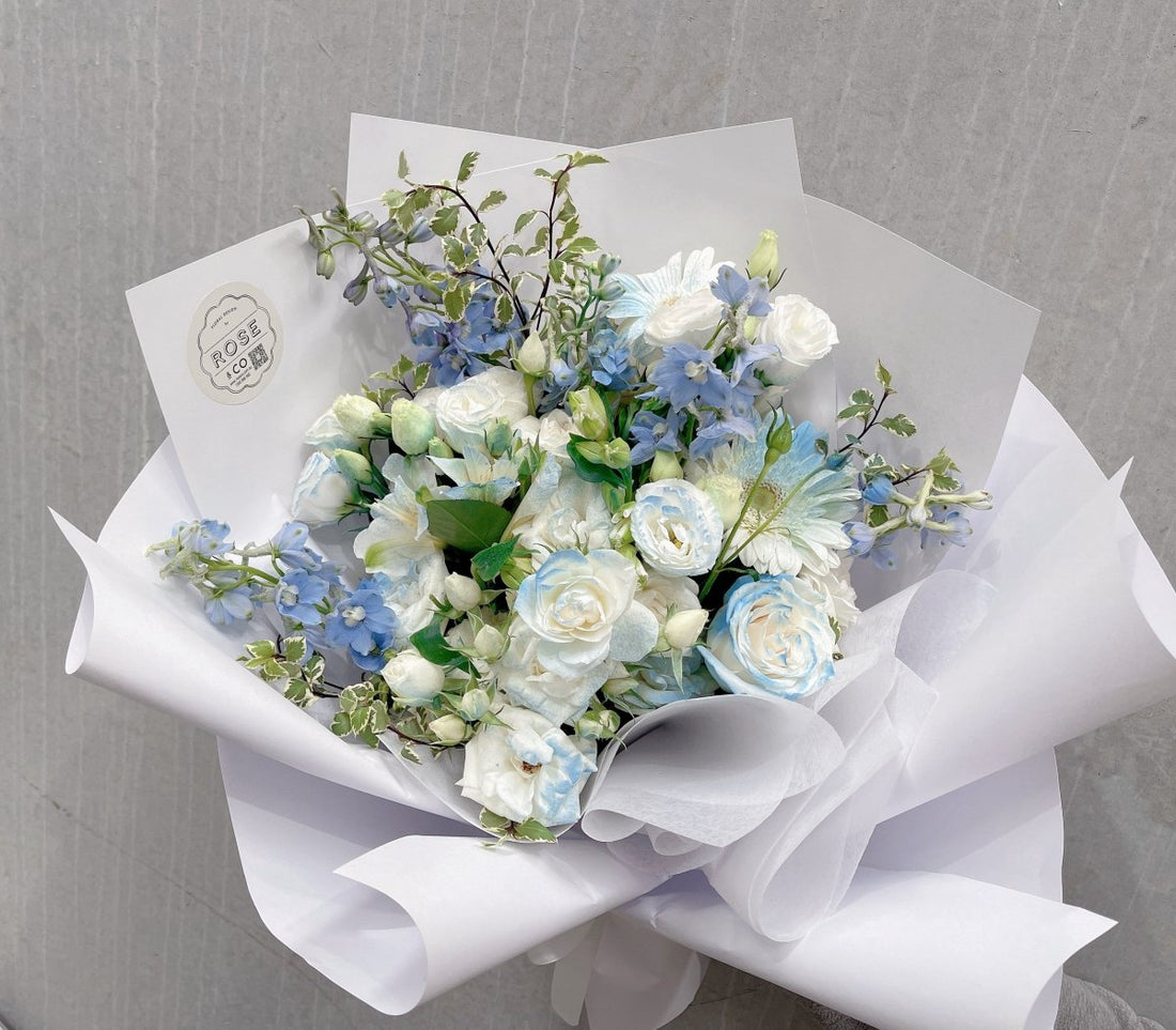 Graduation Bouquet (6) - ROSE &amp; CO