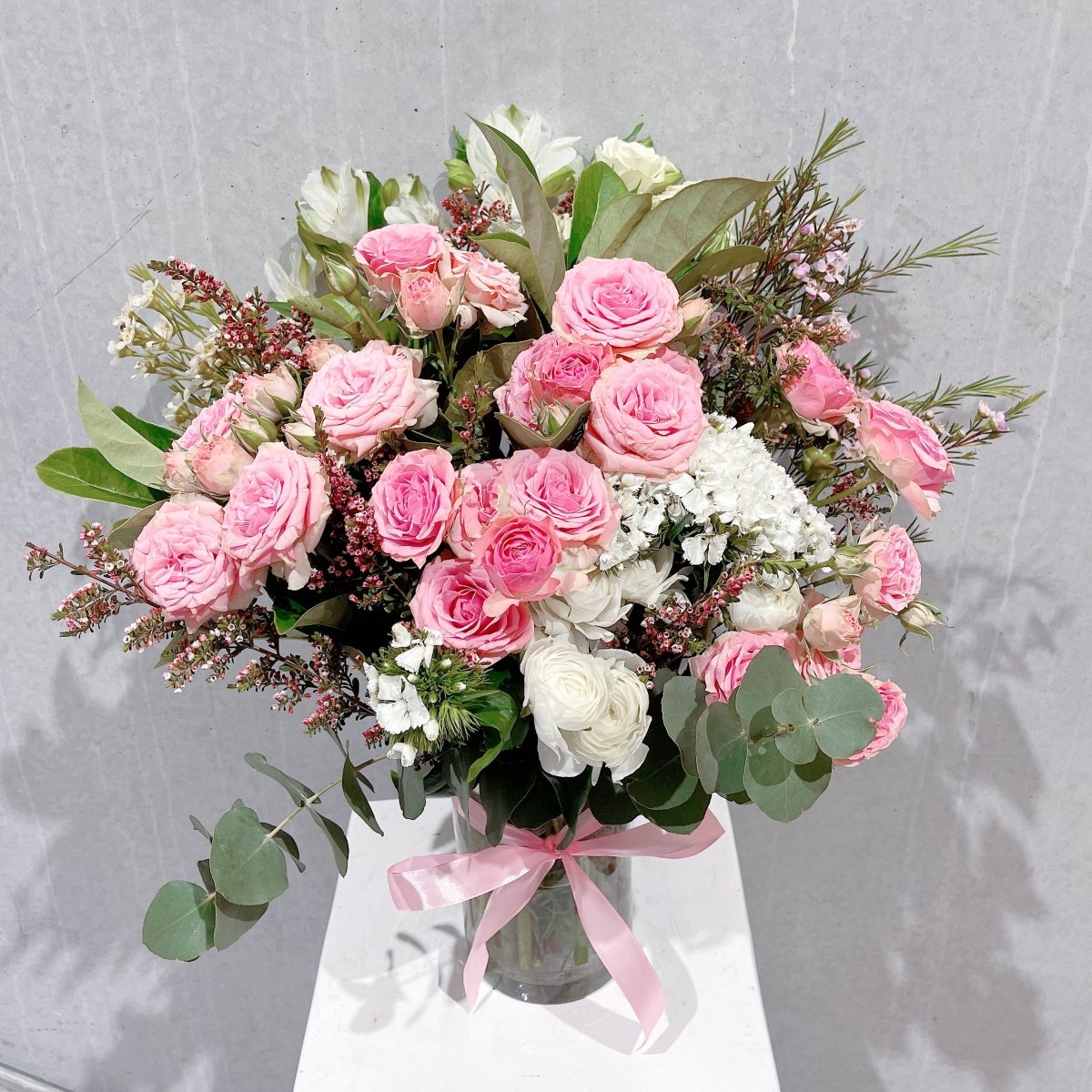 Strawberry Mousse in the vase - ROSE &amp; CO