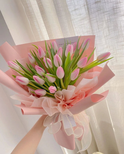 Tulip Bouquet - ROSE &amp; CO